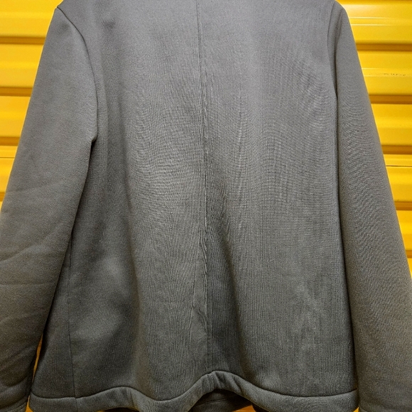 NWOT ELEGANT JACKET ✨️ - Picture 4 of 9